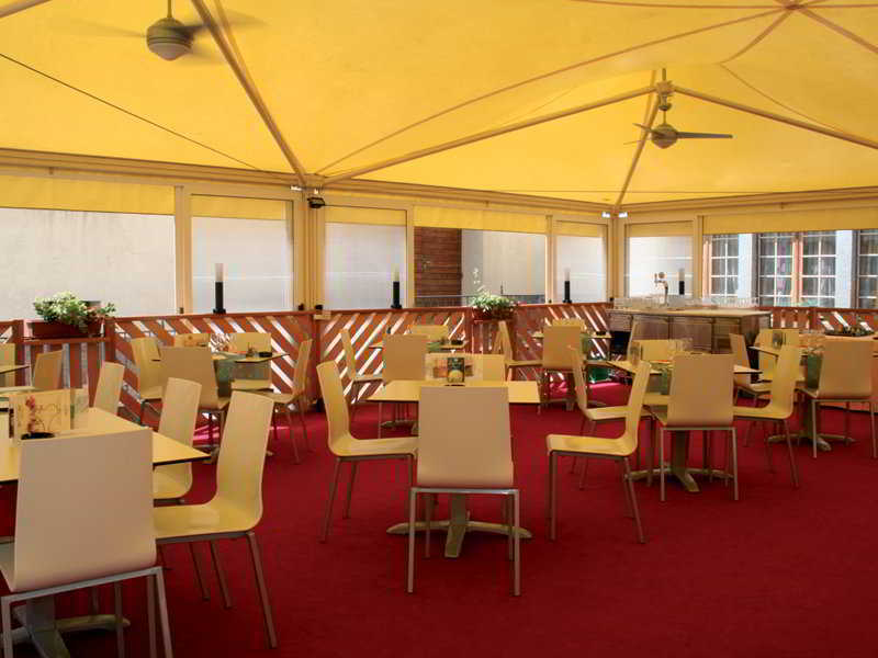 Minotel Suisse Poschiavo Restoran fotoğraf